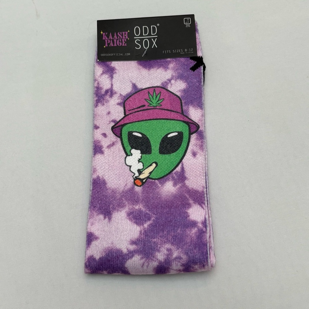 NWT Odd Sox Kaash Paige Tie Dye Aliens Graphic Print Purple Socks